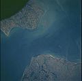 120px-Strait_of_dover_STS106-718-28